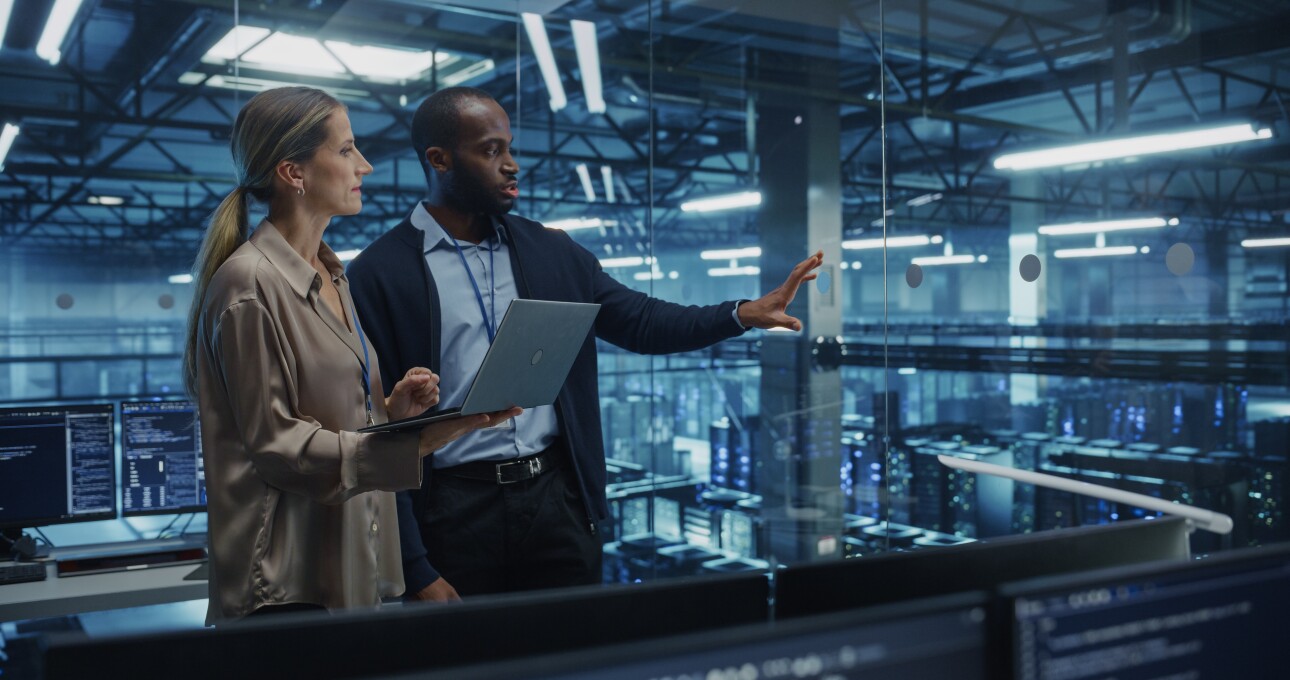 Architect and programmer at Data center